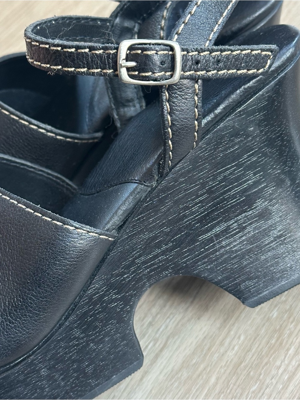 Vintage MIA Platform Clog Sandals - Picture 4 of 6